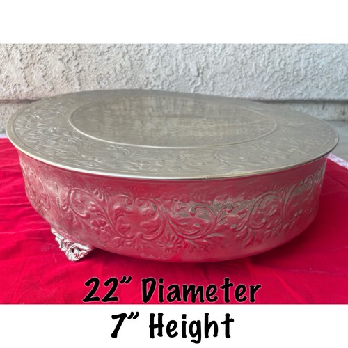 Silver embossed metal cake - silver,